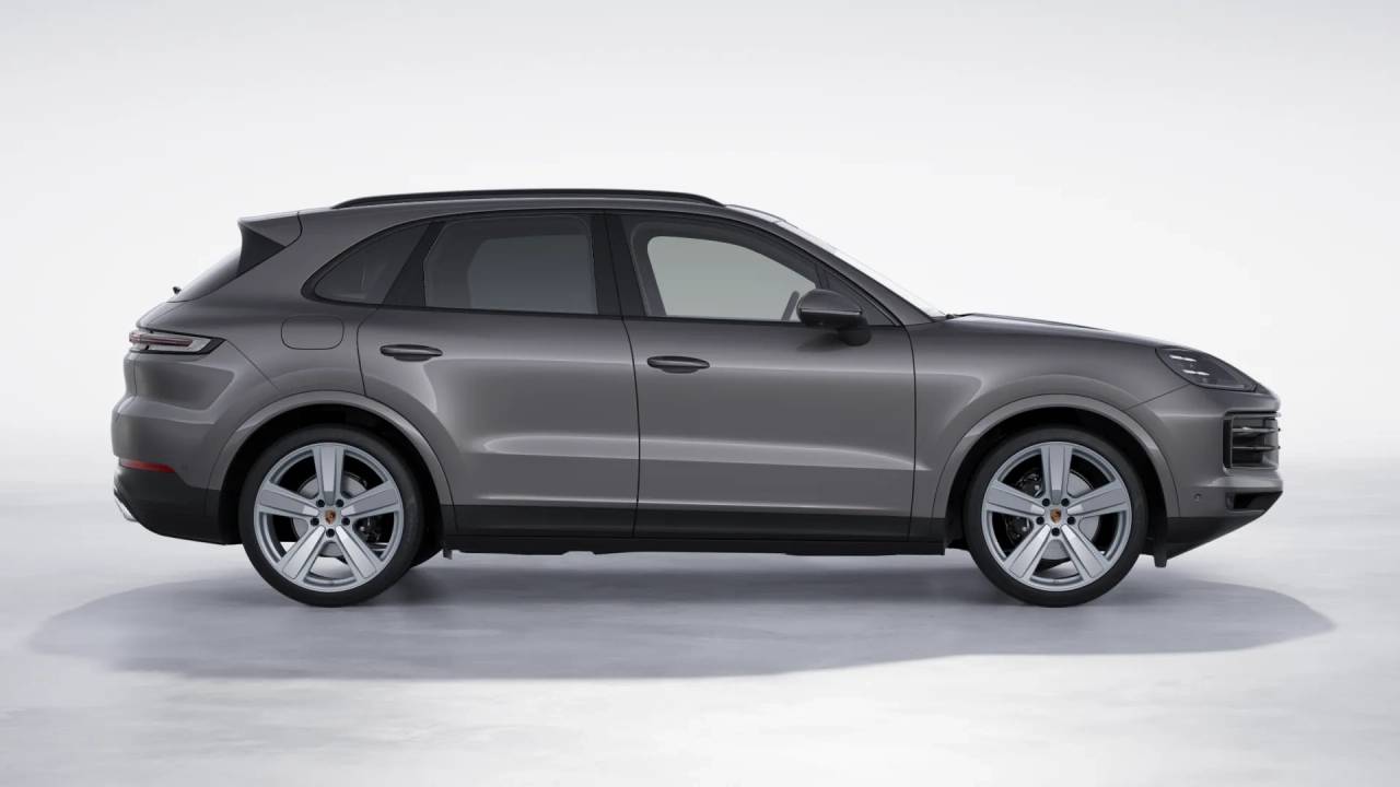 2026 Porsche Cayenne photo 7