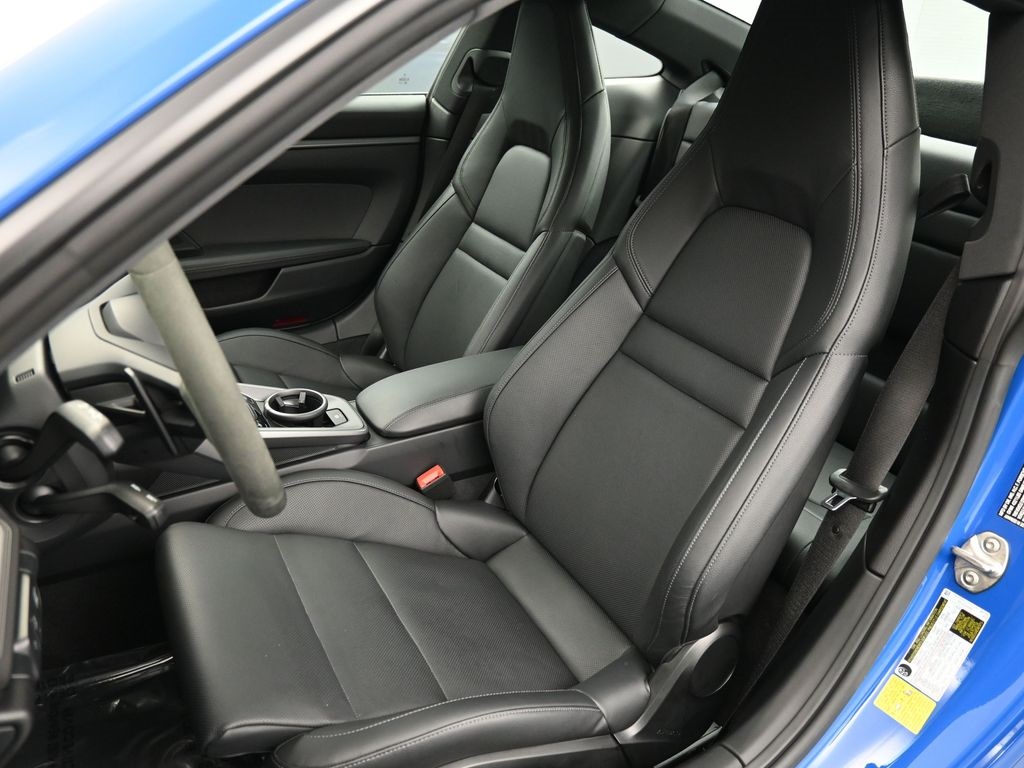 2025 Porsche 911 photo 4