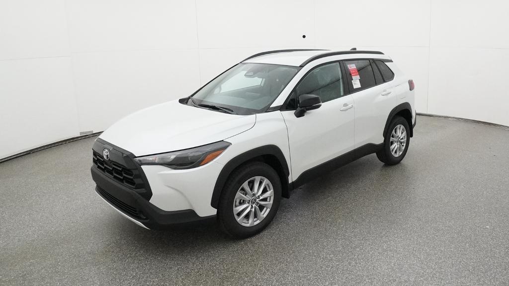 2026 Toyota Corolla Cross LE's photo