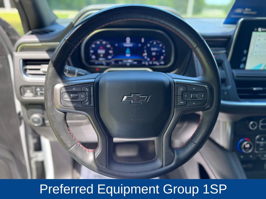 2023 Chevrolet Suburban RST photo 13