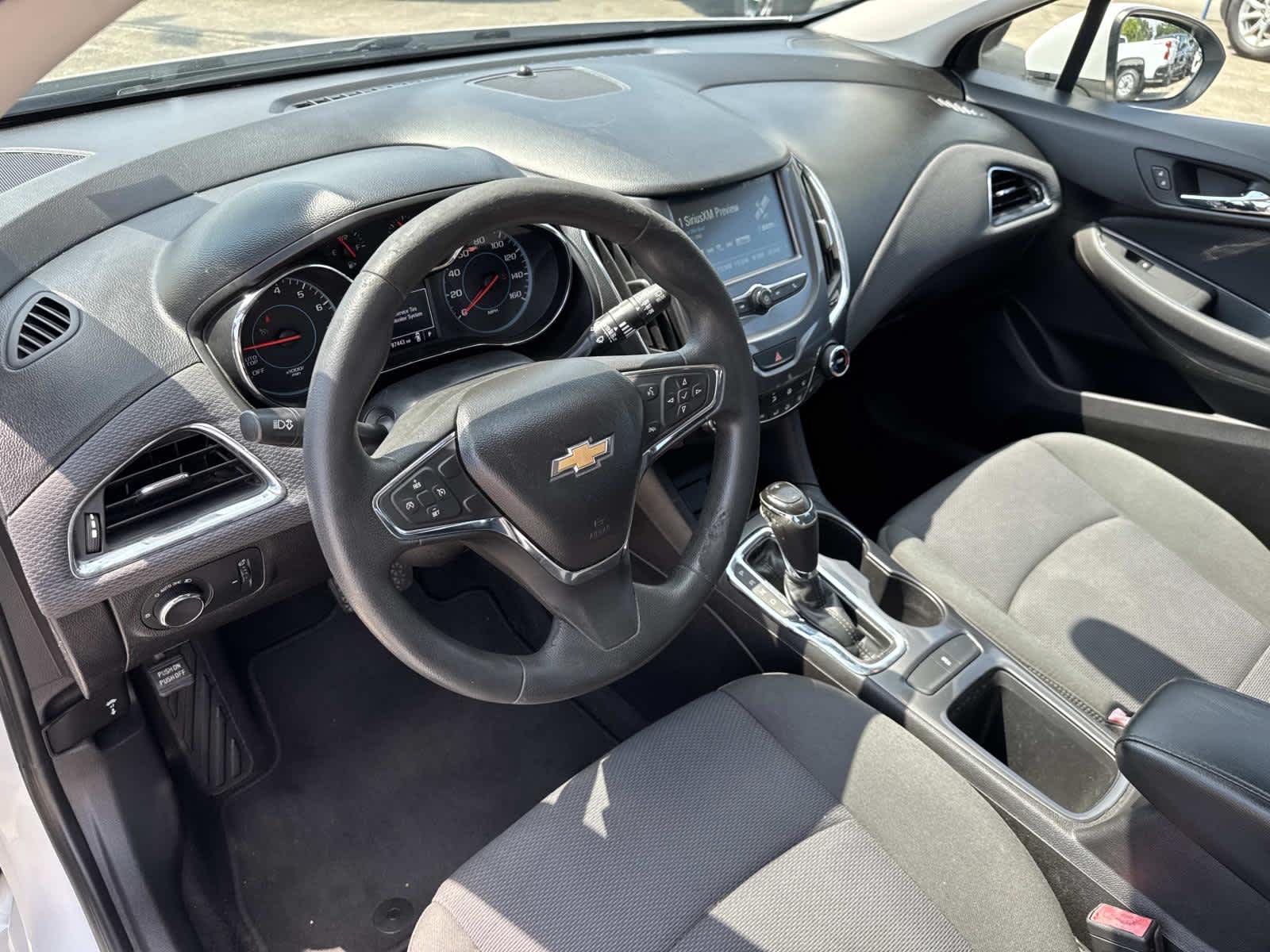 2018 Chevrolet Cruze LT photo 36