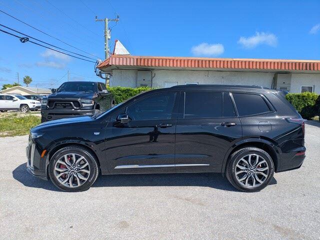 2023 Cadillac XT6 Sport photo 3