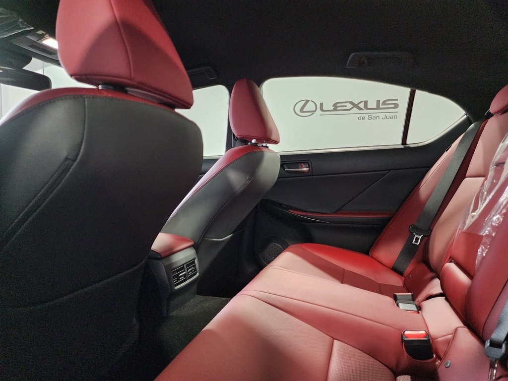 2025 Lexus IS 300 photo 25