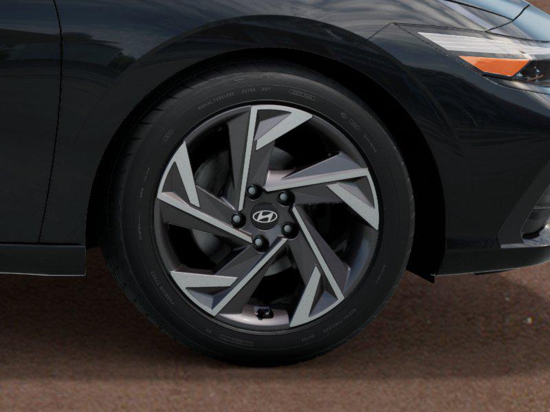 2025 Hyundai Elantra SEL Sport photo 8