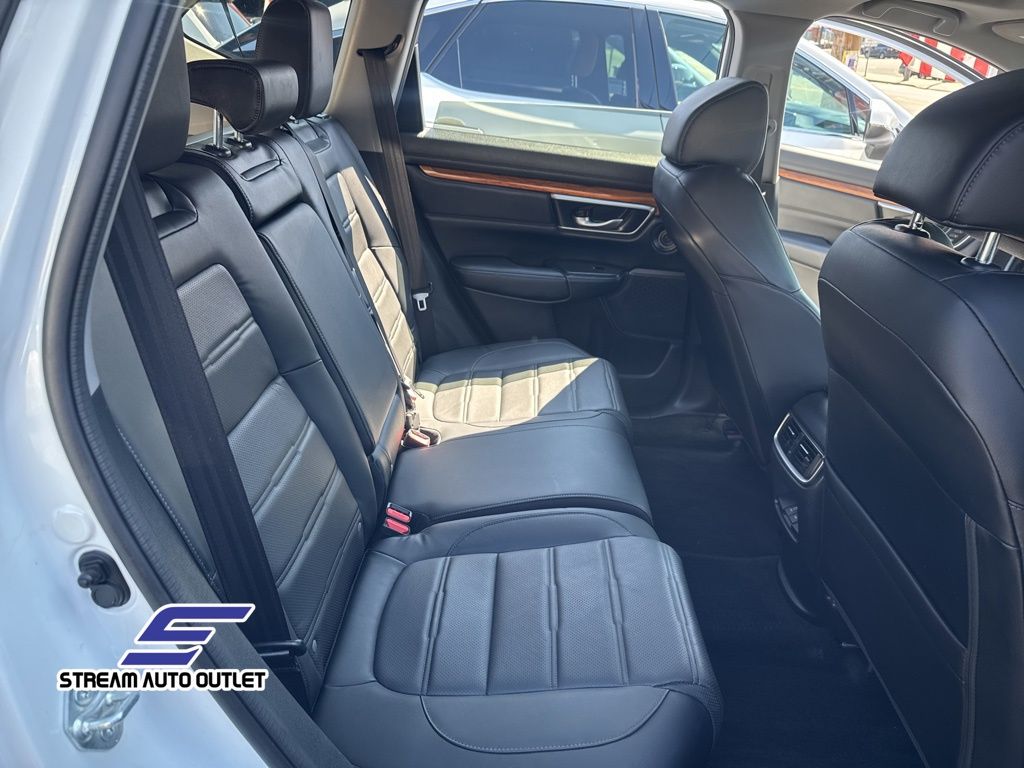 2022 Honda CR-V Touring photo 29