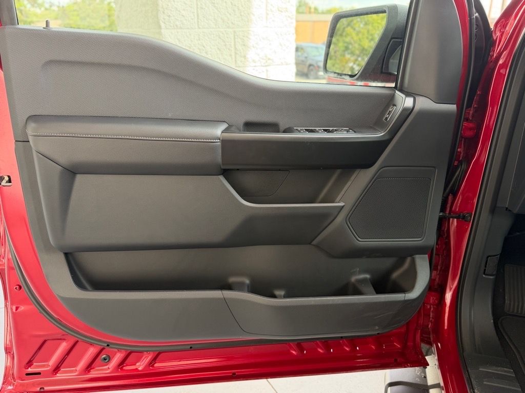 2025 Ford F-150 STX photo 8