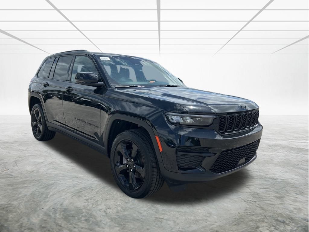 2025 Jeep Grand Cherokee Altitude X photo 2
