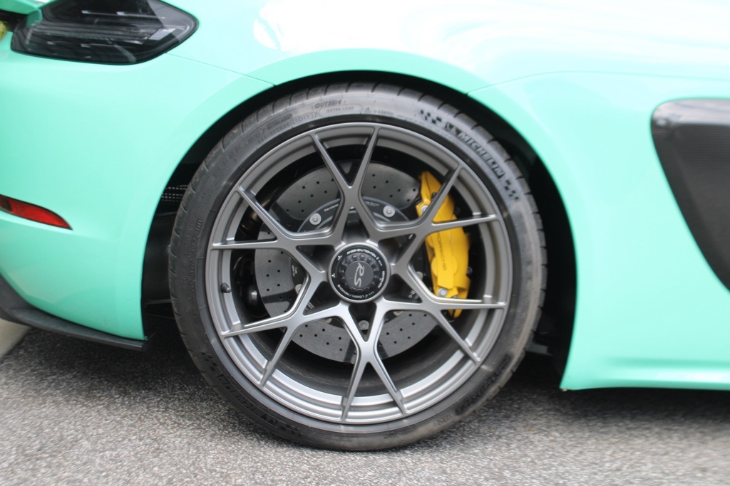 2024 Porsche Cayman GT4 RS photo 16