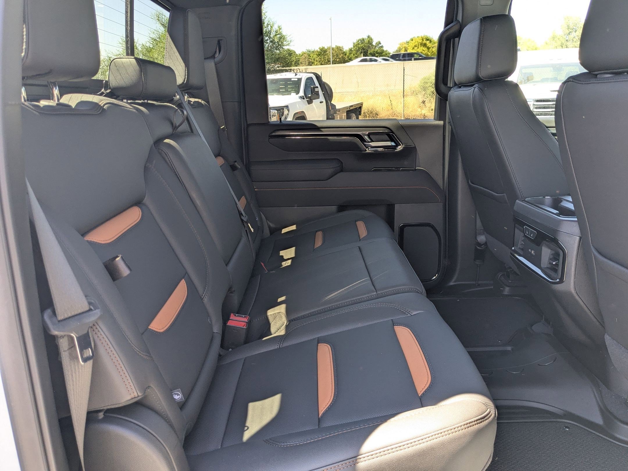 2025 Gmc Sierra 3500 HD AT4 photo 13