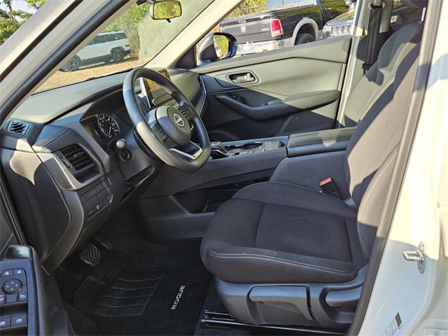 2024 Nissan Rogue S photo 5