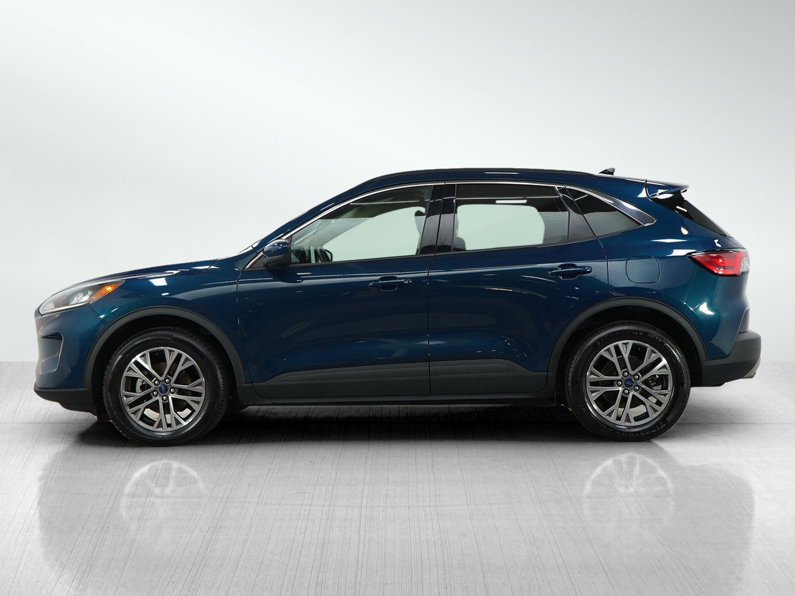 Used 2020 Ford Escape SEL with VIN 1FMCU9H92LUA29503 for sale in South Saint Paul, Minnesota