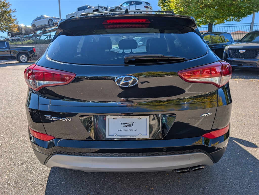 2018 Hyundai Tucson Value photo 2