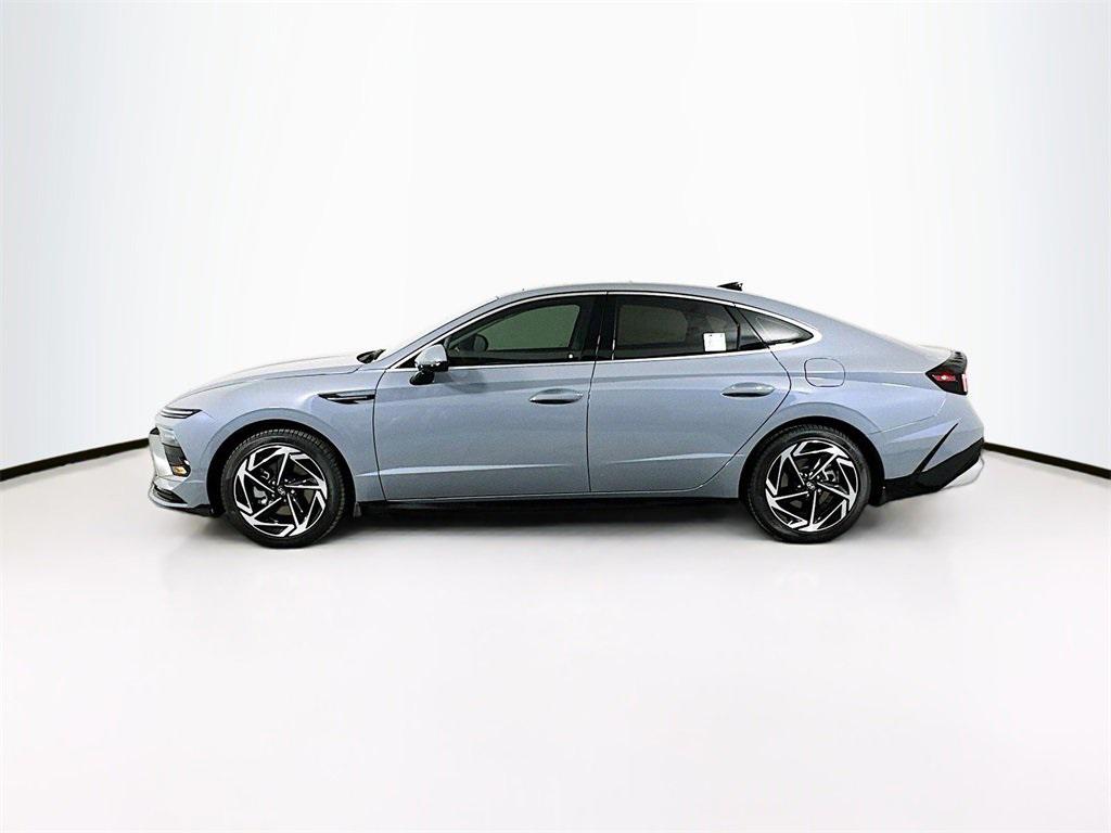 2025 Hyundai Sonata SEL Convenience photo 3