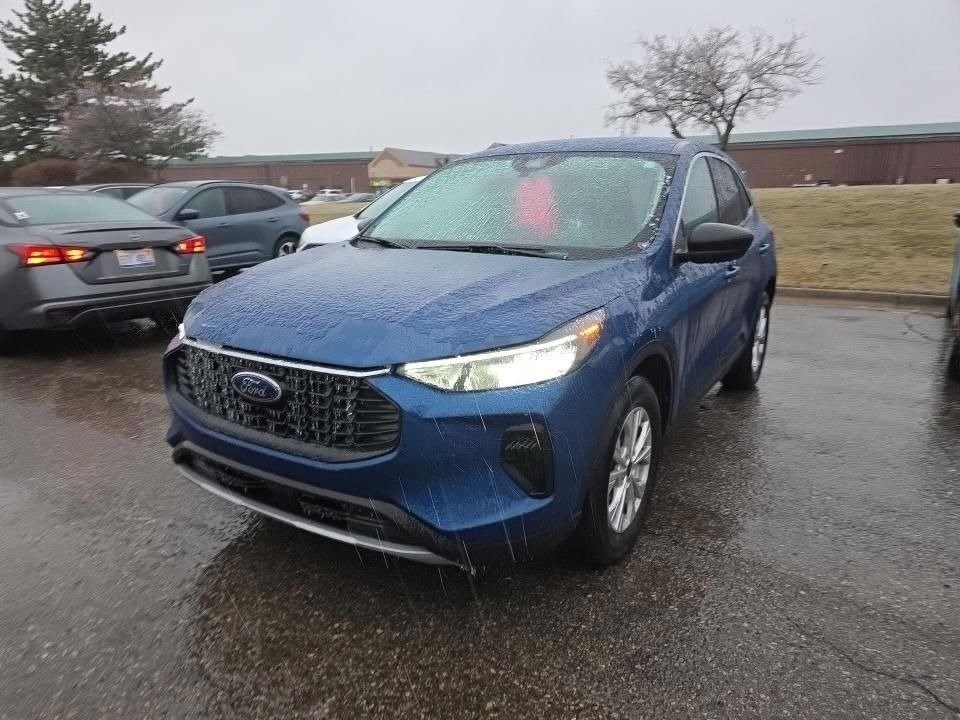 2023 Ford Escape Active's photo