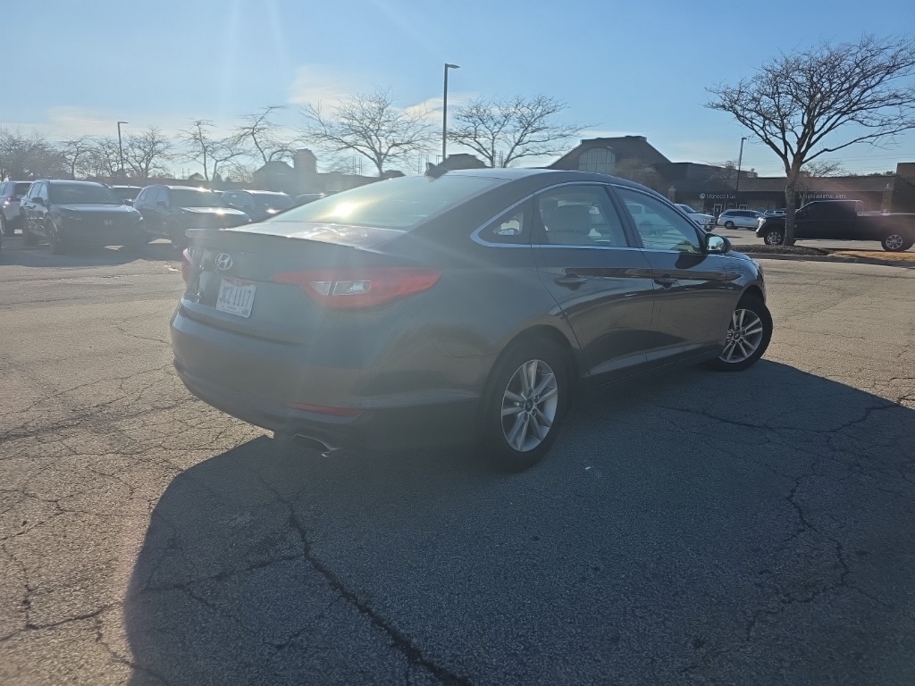 2015 Hyundai Sonata SE photo 4