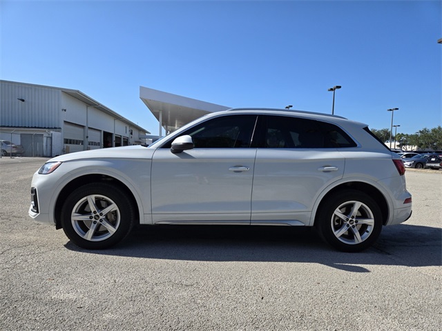 2021 Audi Q5 Premium 45 TFSI photo 2