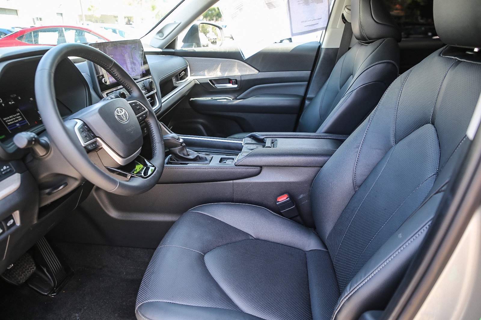 2024 Toyota Grand Highlander Limited photo 17