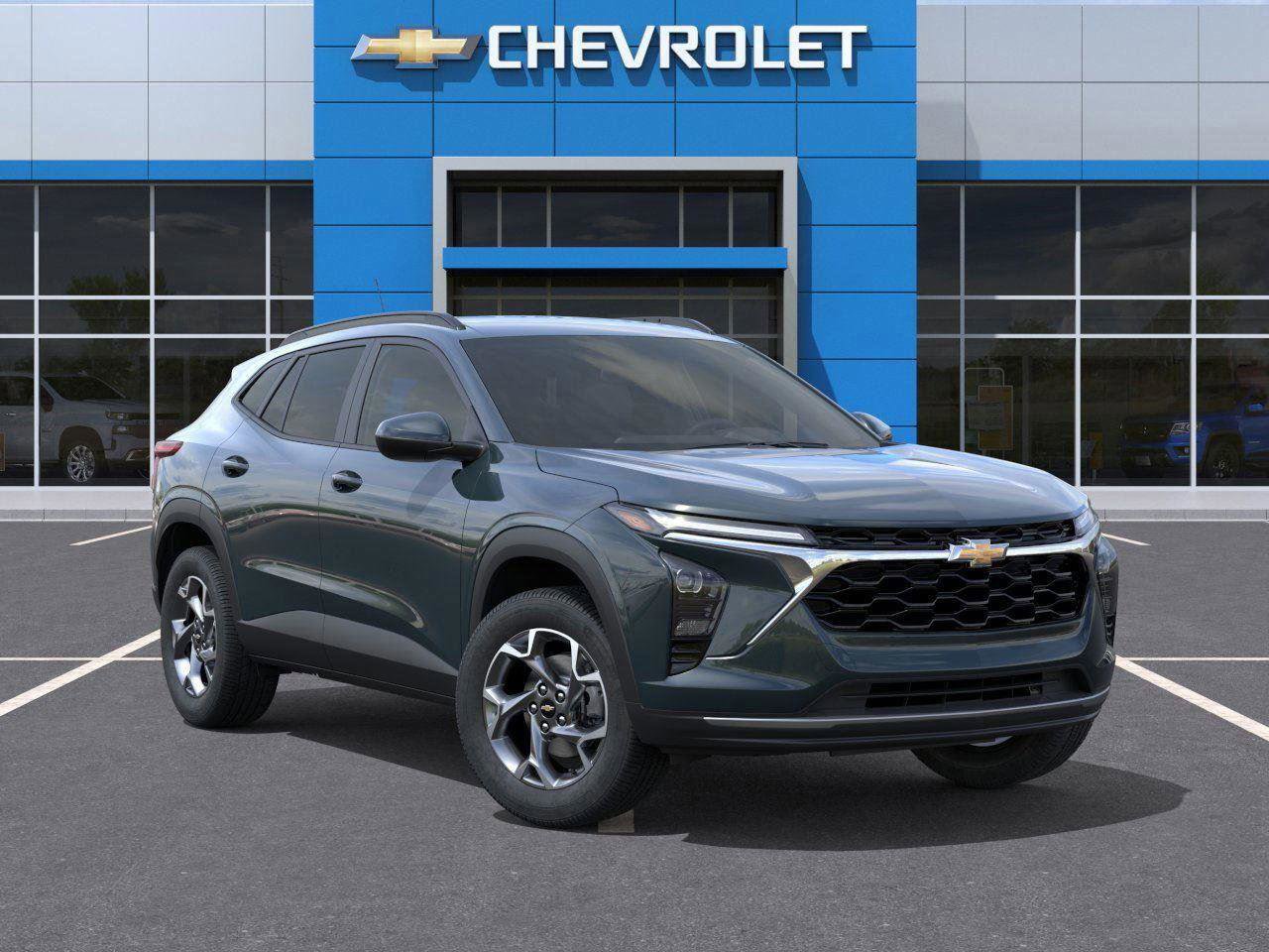 2025 Chevrolet Trax LT photo 2