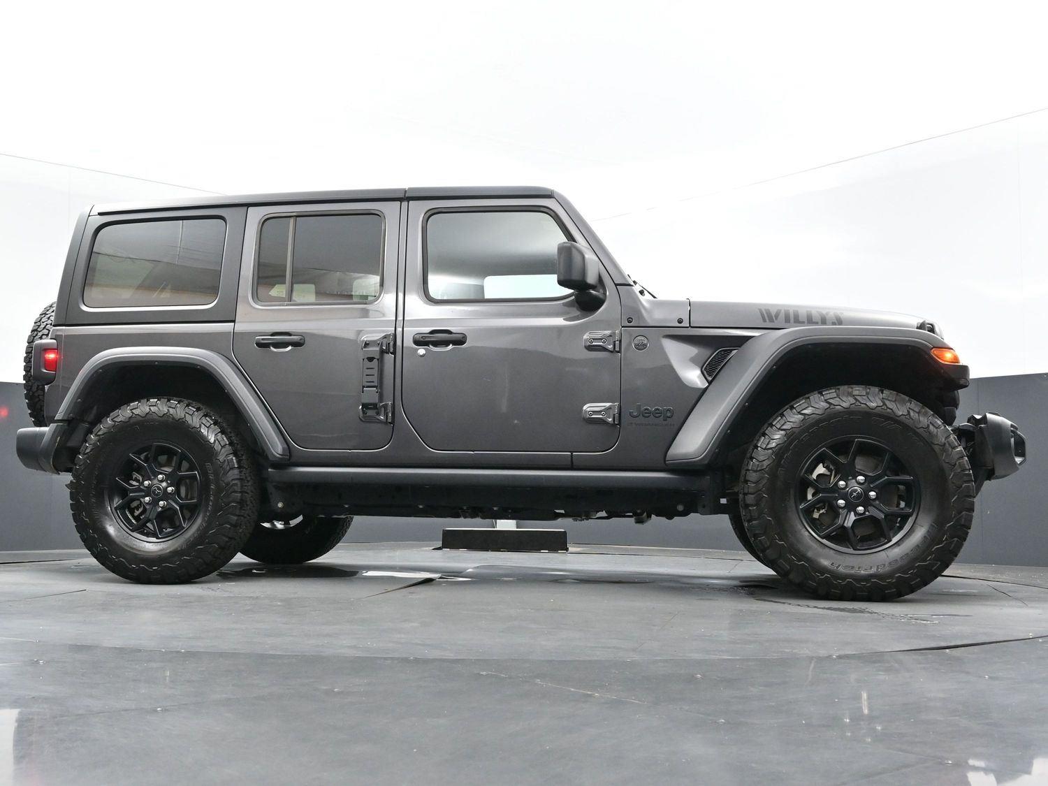 2024 Jeep Wrangler Willys photo 42