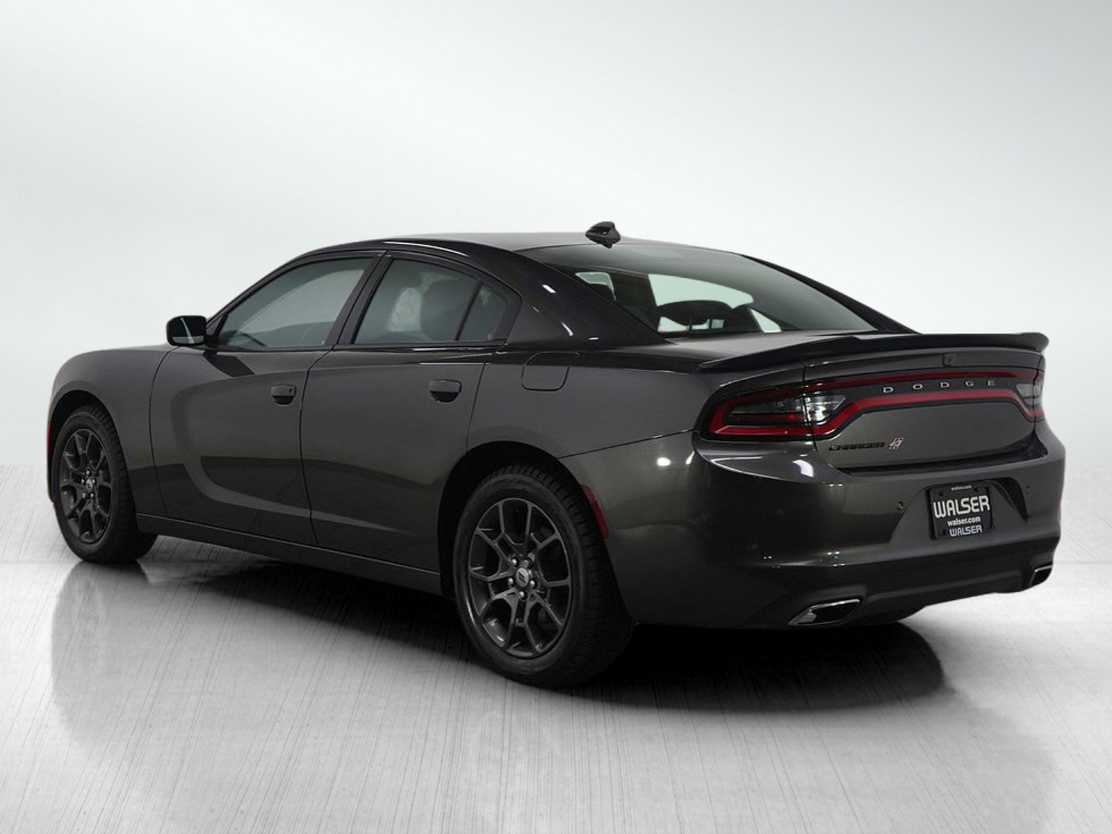 Used 2018 Dodge Charger GT with VIN 2C3CDXJGXJH119889 for sale in Burnsville, Minnesota
