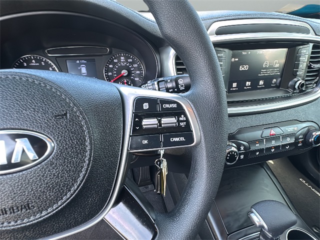 2019 Kia Sorento L photo 18