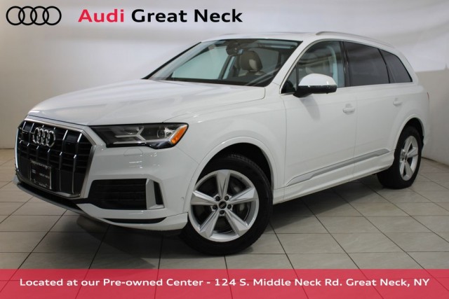 2022 Audi Q7 45 Premium Plus