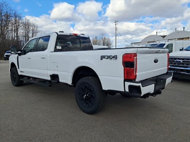 2025 Ford F-350 XLT photo 4