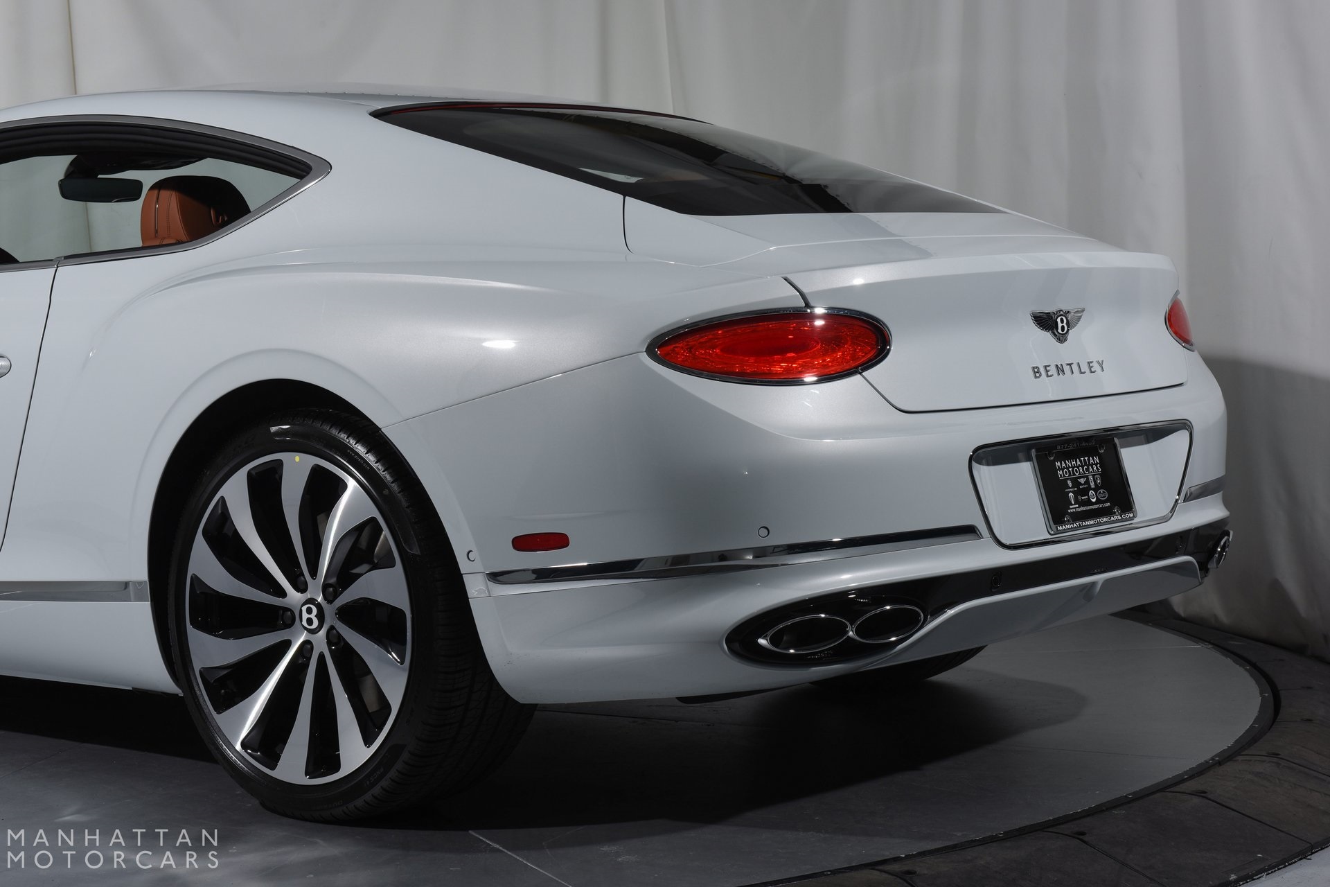 2024 Bentley Continental GT V8 photo 9