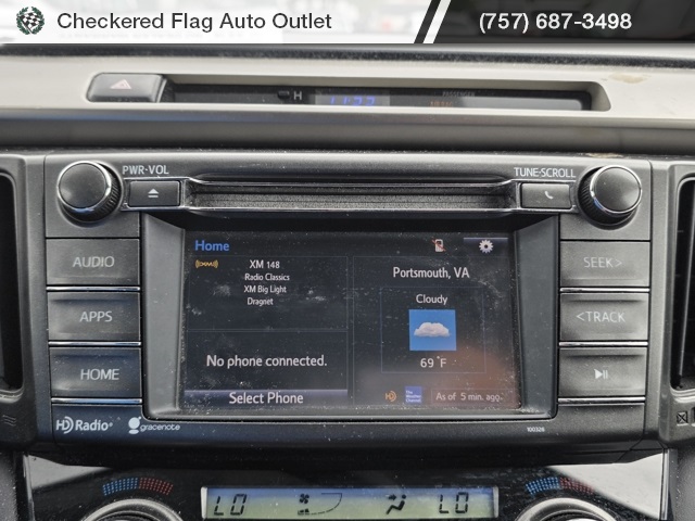 2015 Toyota RAV4 XLE photo 16