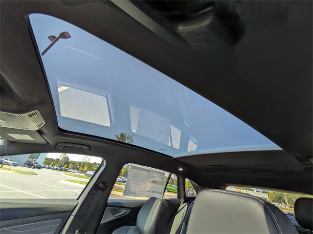 2025 Volkswagen ID.4 Pro S photo 20