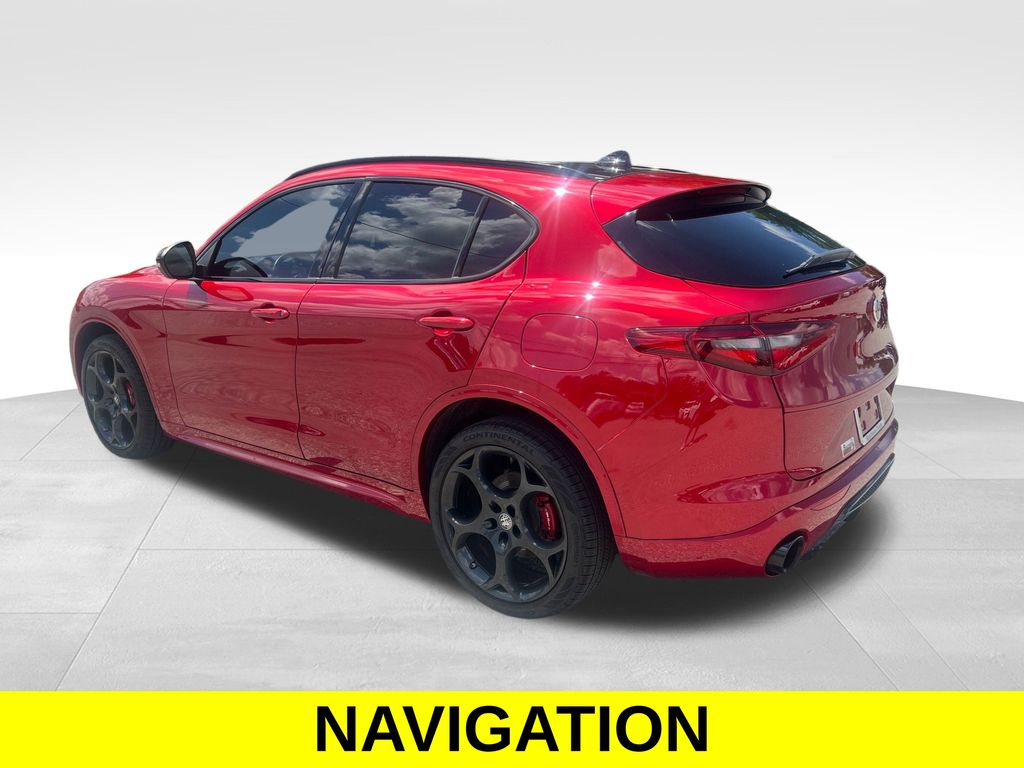 2022 Alfa Romeo Stelvio Ti Sport photo 3
