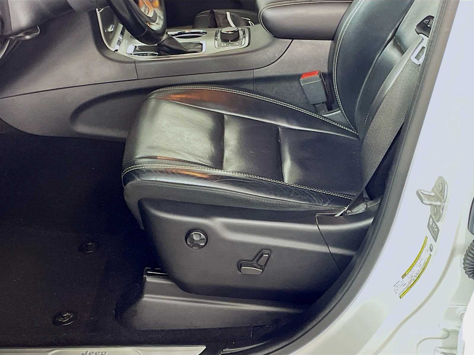 2021 Jeep Grand Cherokee Limited photo 17