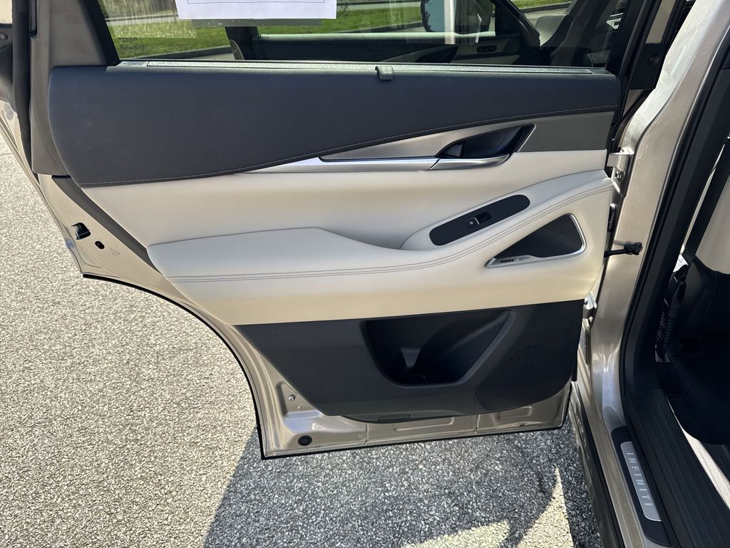 2024 Infiniti QX60 Luxe photo 37