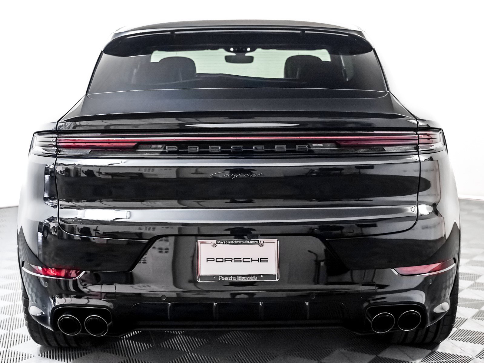 2025 Porsche Cayenne Coupe photo 10