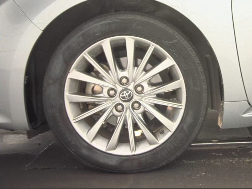 2018 Toyota Avalon Hybrid Limited photo 23