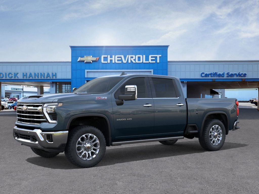 2026 Chevrolet Silverado 3500HD LTZ photo 2