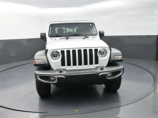 2023 Jeep Gladiator Sport photo 2