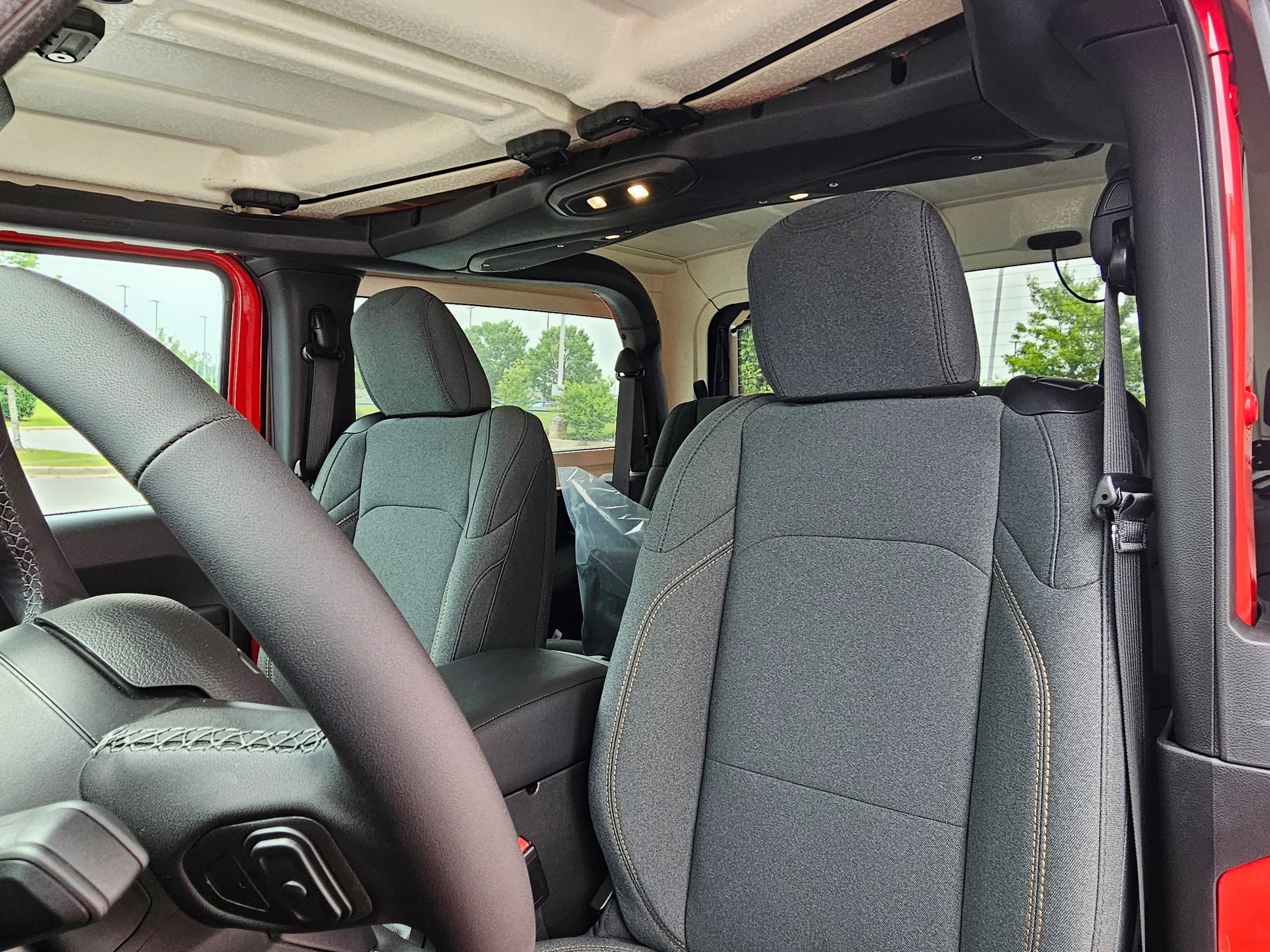 2025 Jeep Wrangler Willys photo 19