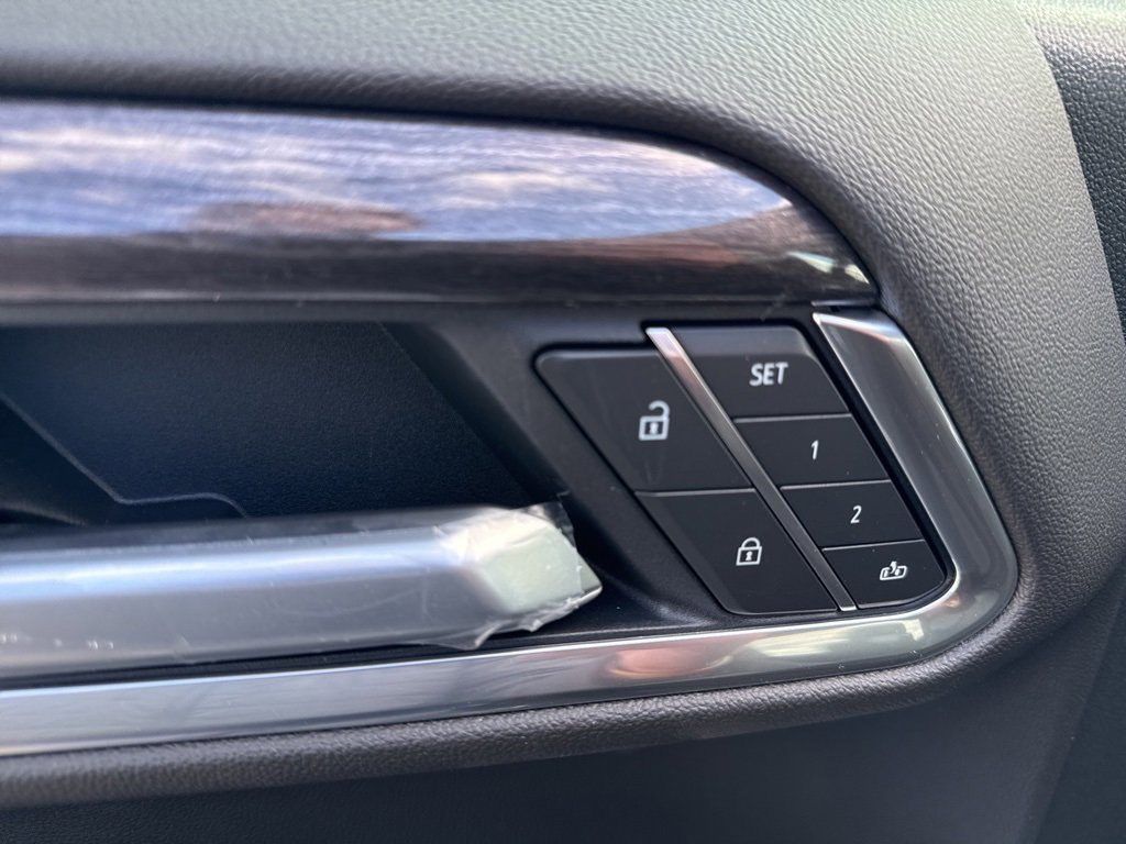 2025 Chevrolet Silverado 1500 LTZ photo 12