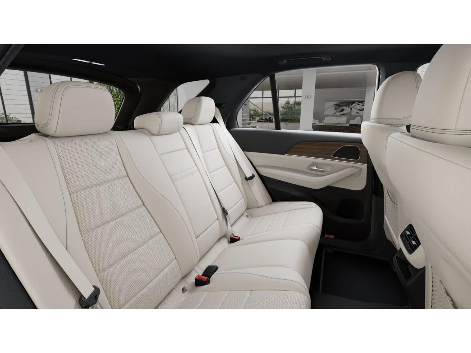 2025 Mercedes Benz GLE 450 4MATIC photo 4