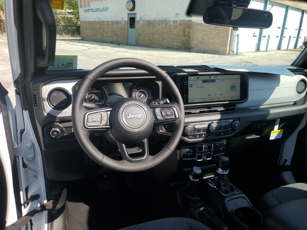 2025 Jeep Wrangler Sport S photo 13