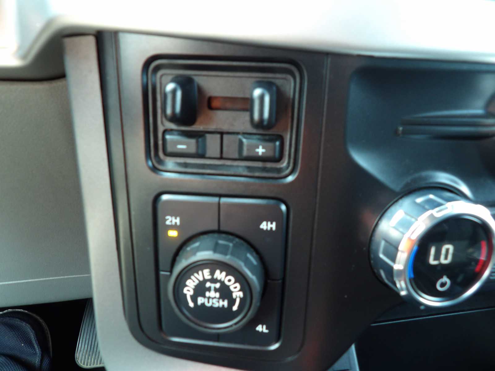 2021 Ford F-150 XLT photo 19