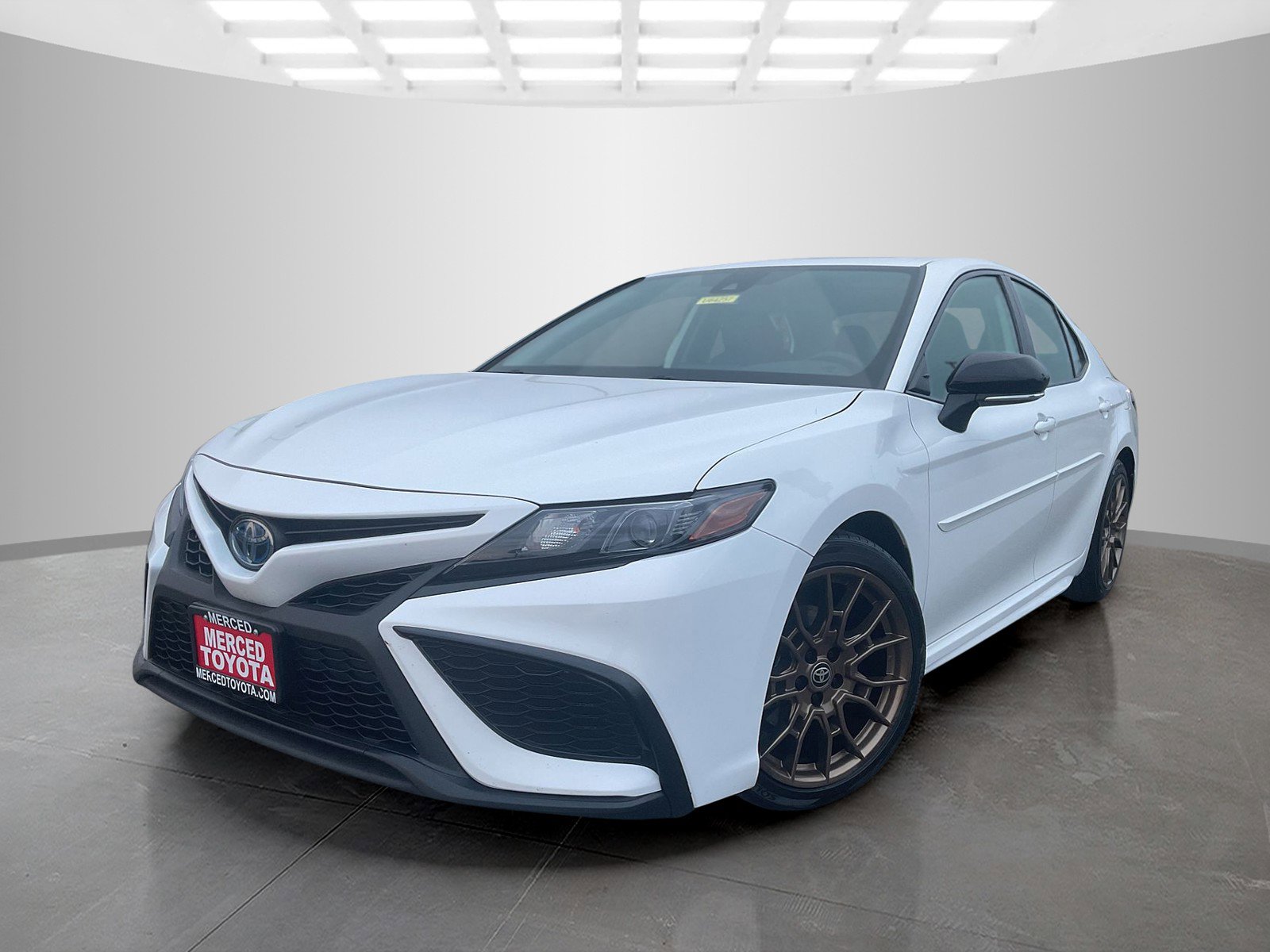 2023 Toyota Camry SE photo 7