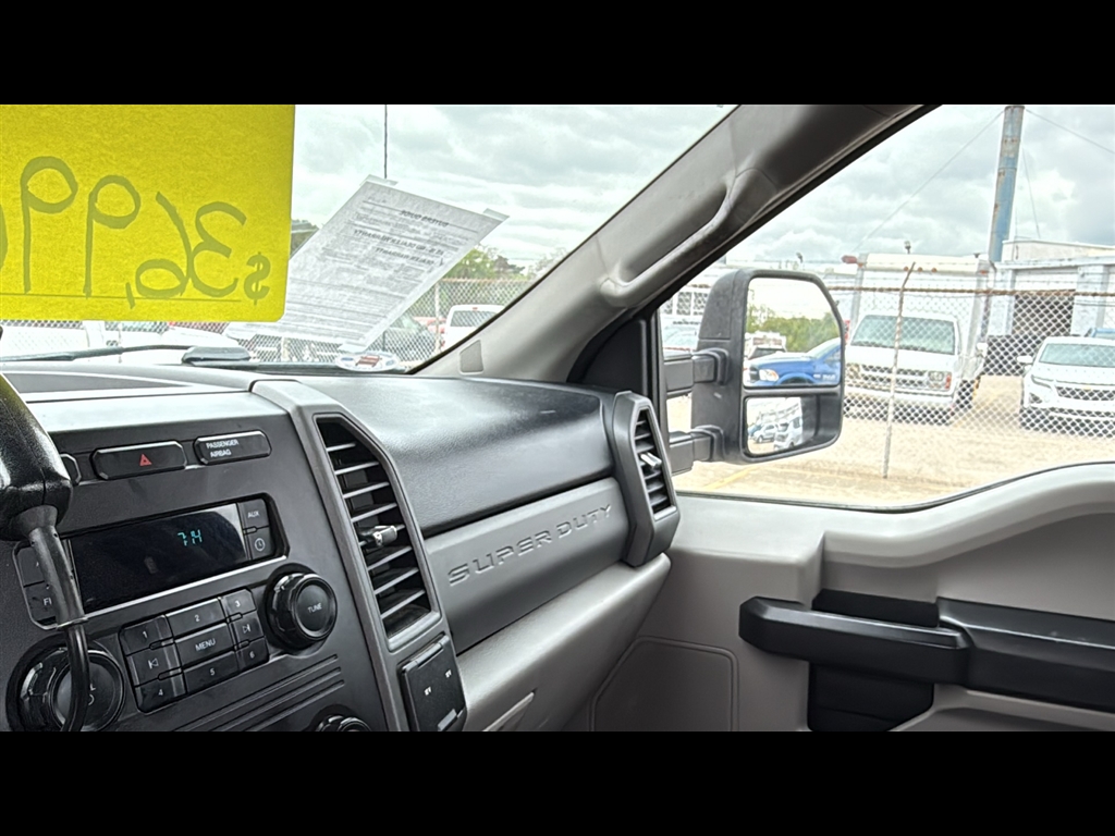 2019 Ford F-250 XL photo 13
