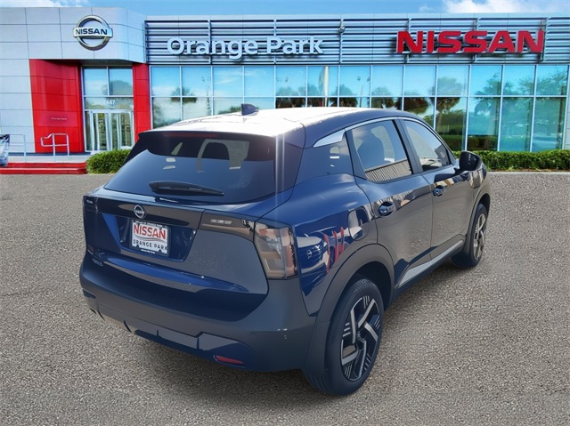 2025 Nissan Kicks SV photo 2