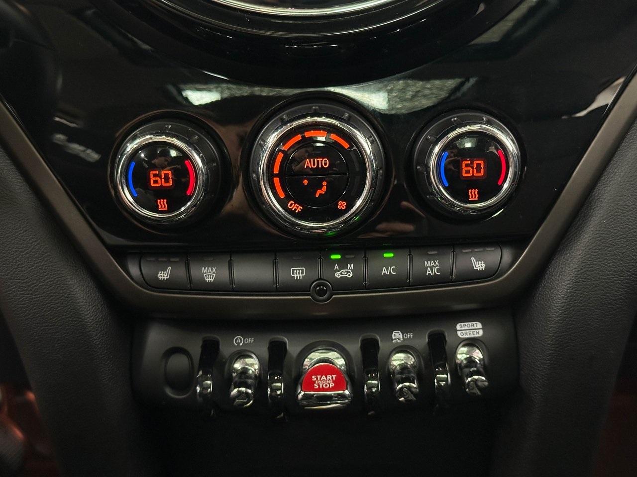 2022 Mini Cooper Signature photo 13