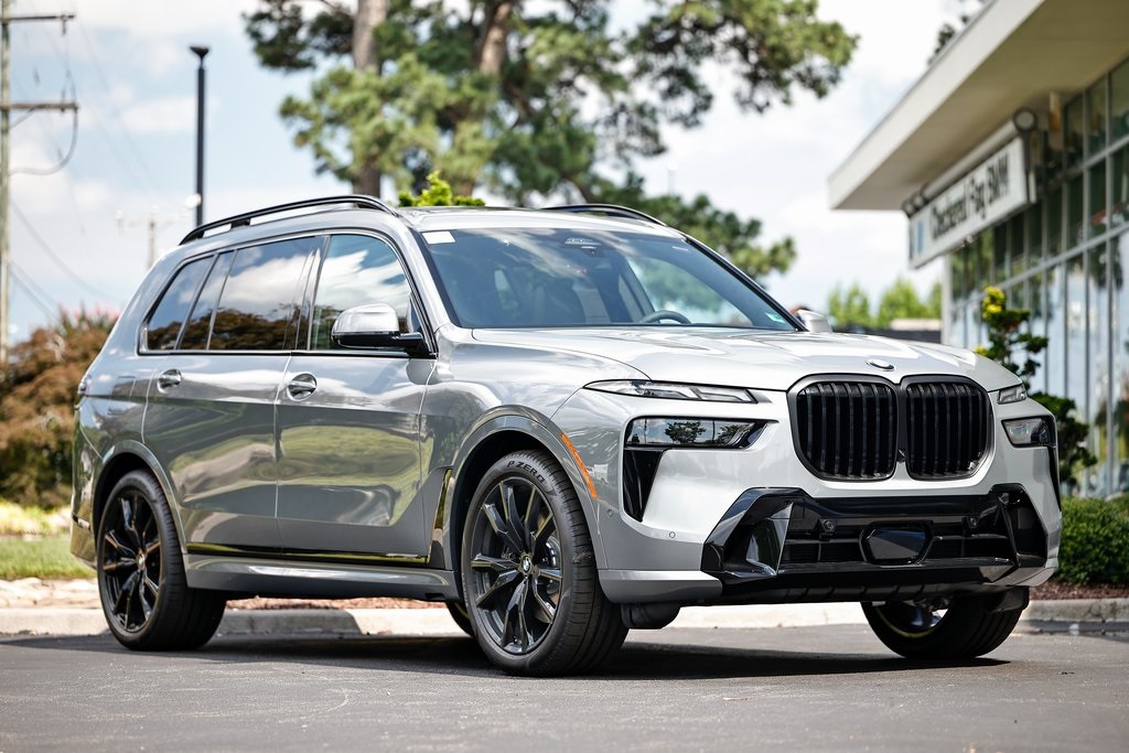 New 2026 Skyscraper Gray Metallic BMW xDrive40i image 1