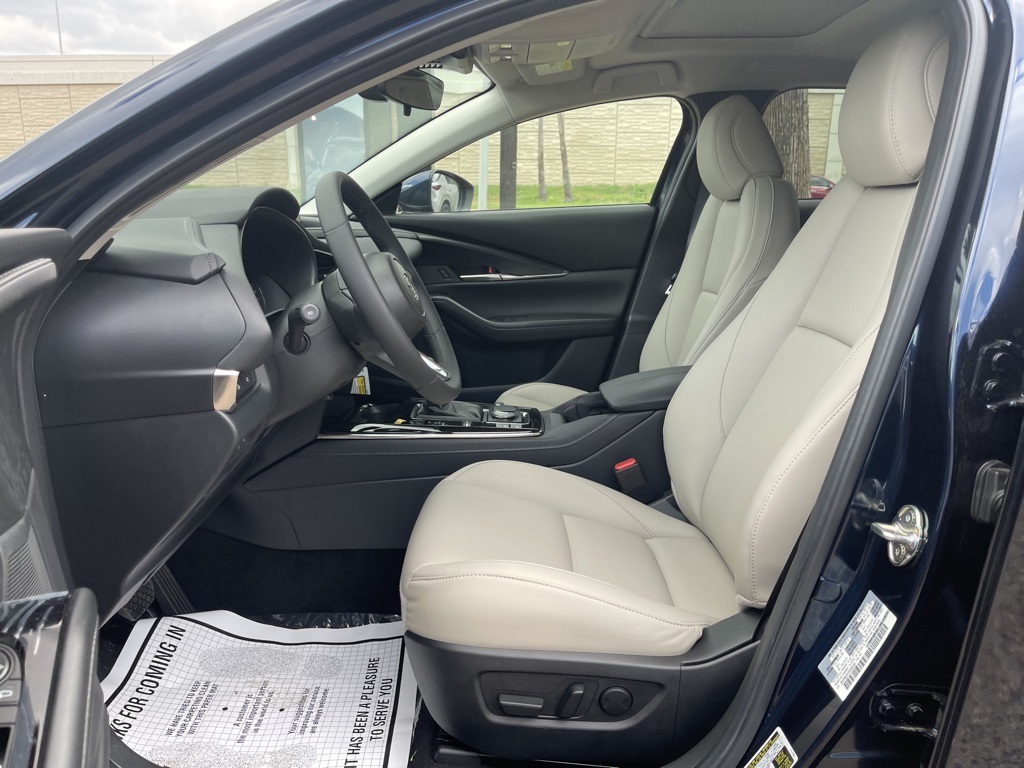 2025 Mazda CX-30 2.5 S Preferred photo 12