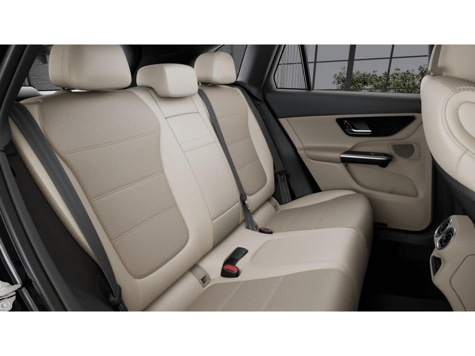 2026 Mercedes Benz GLC 300 photo 4