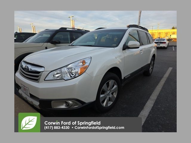 2011 Subaru Outback I Limited's photo